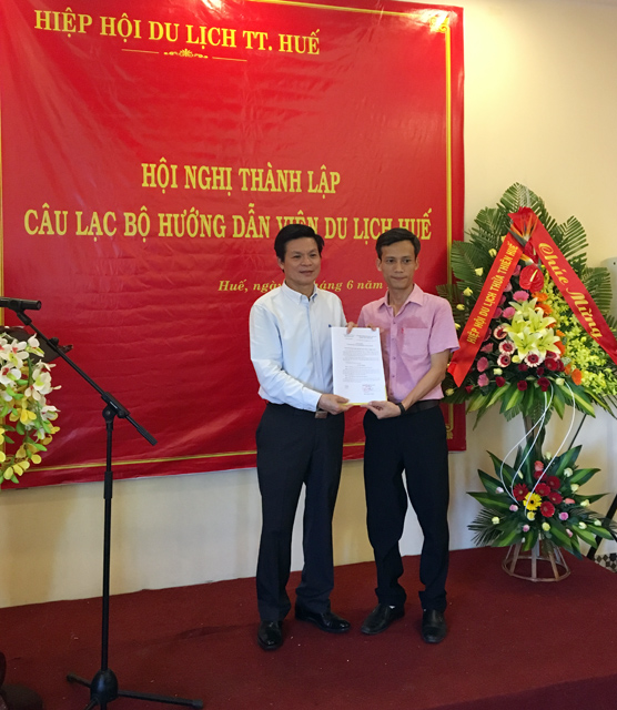 Huế chính thức có câu lạc bộ hướng dẫn viên du lịch