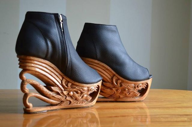 Dragon Shoes