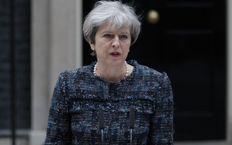 Thủ tướng Anh Theresa May thông báo thành lập chính phủ mới