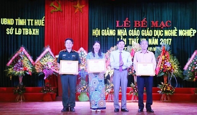 Ứng dụng công nghệ thông tin giúp bài giảng sinh động