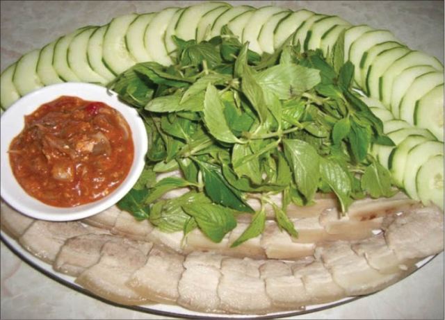 Lu mắm rò góc bếp