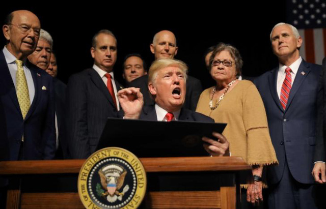 Tổng thống Trump ký sắc lệnh rút lại một phần chính sách với Cuba