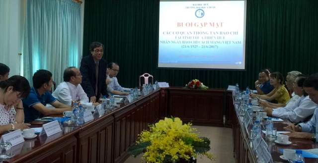 Trường ĐH Y Dược gặp mặt và chúc mừng ngày Báo chí Việt Nam