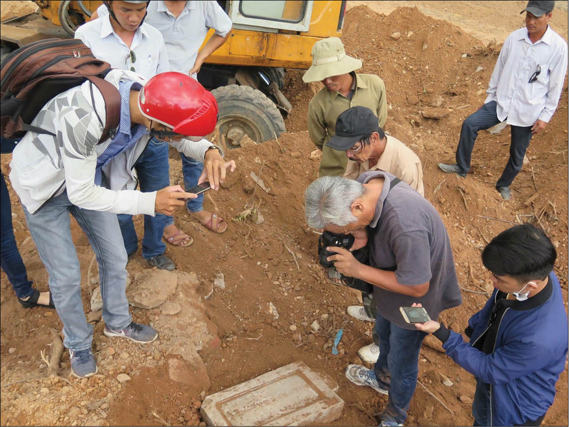 Sẽ tìm phương án tối ưu đối với bia mộ tài nhân họ Lê