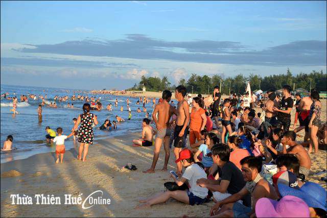 Cần quản lý chặt hơn các dịch vụ biển