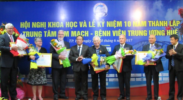 Bệnh viện Trung ương Huế kỷ niệm 10 năm thành lập Trung tâm Tim mạch