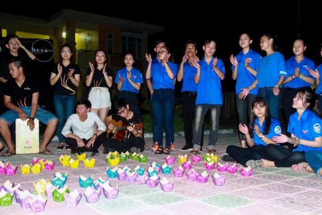 Mang âm nhạc về làng