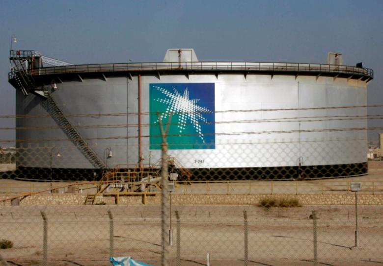 Saudi Arabia tăng giá dầu thô bán sang châu Á