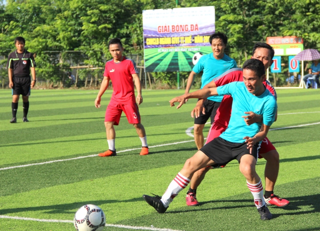 Khởi tranh giải bóng đá CNVCLĐ ngành Giao thông vận tải