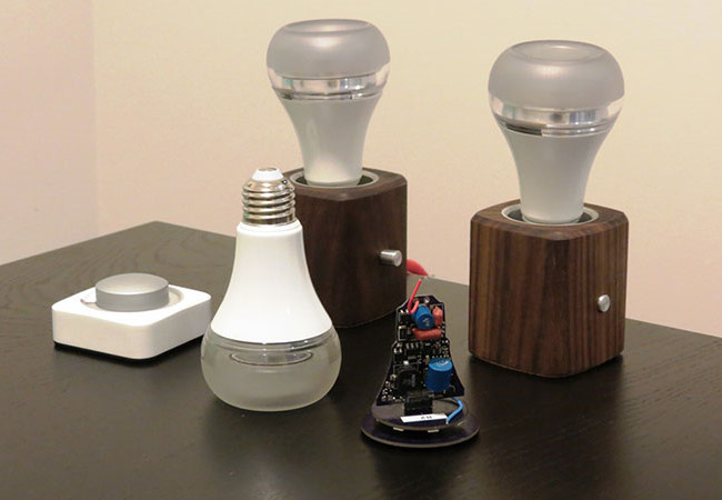 Đèn thông minh tích hợp camera đầu tiên trên thế giới