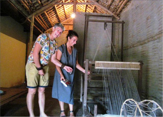 Cần bảng giới thiệu bằng tiếng Anh cho di tích