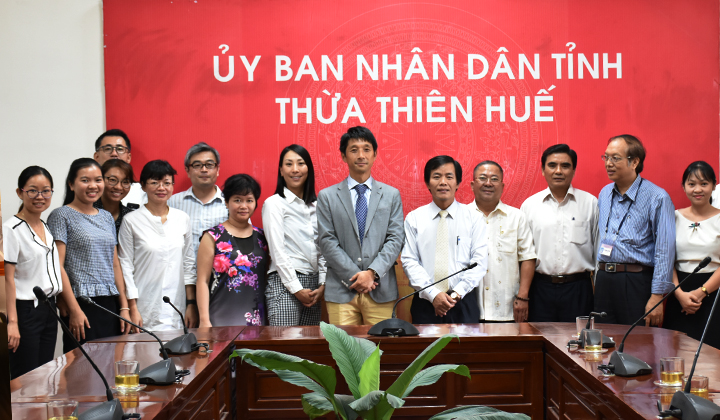 Deputy Chairman Nguyen Van Phuong has a working session with the JICA Vietnam delegation