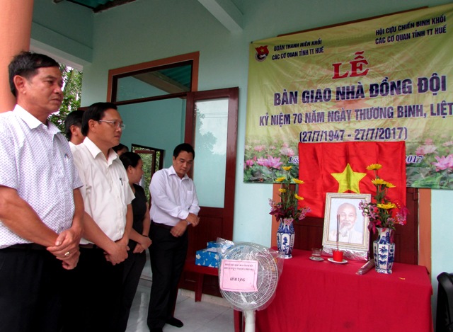 Khánh thành, bàn giao “Nhà tình nghĩa”, “Nhà đồng đội”