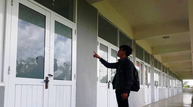 Niêm phong phòng không ảnh hưởng việc dạy, học ở Hue Star