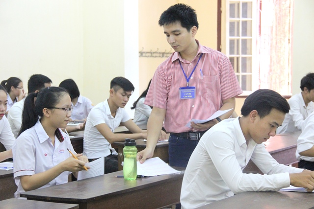 Không có chuyện thí sinh thấp hơn điểm sàn vẫn đậu ĐH