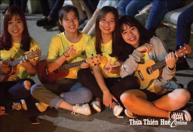 Nơi dành cho bạn trẻ yêu đàn ukulele
