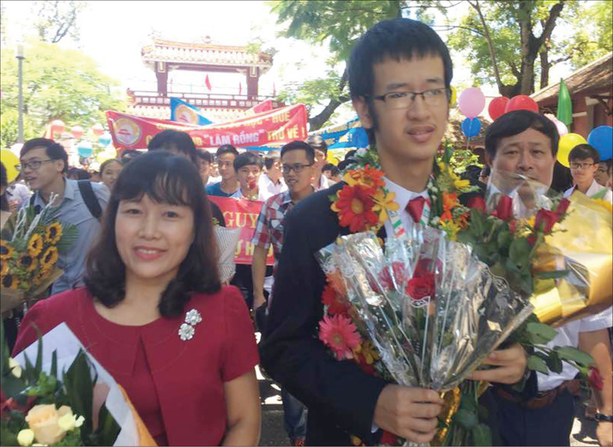 Quốc Học “sưu tầm” đủ bộ huy chương Olympic quốc tế