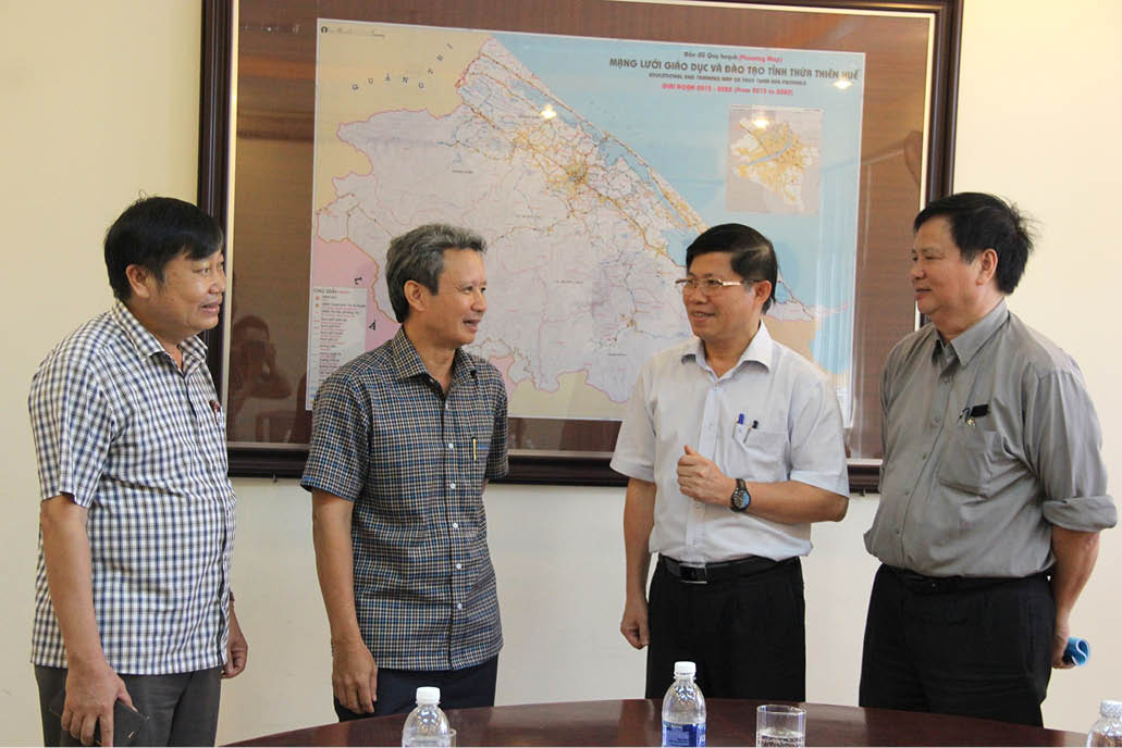 Làm việc với ngành Giáo dục  Đào tạo, Bí thư Tỉnh ủy Lê Trường Lưu Sẽ sát cánh cùng tháo gỡ khó khăn