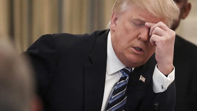 Tỷ lệ ủng hộ Tổng thống Trump đạt mức thấp kỷ lục