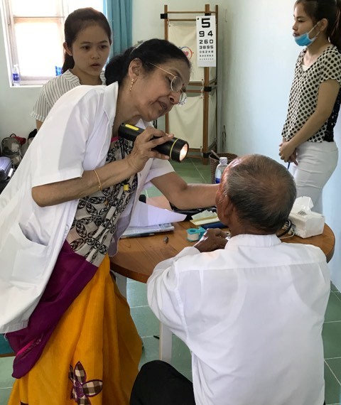 Khám, cấp thuốc miễn phí cho hơn 210 bệnh nhân ở Hương Trà