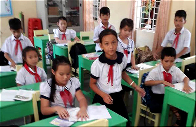 Vui cùng học sinh vùng biển Phú Vang