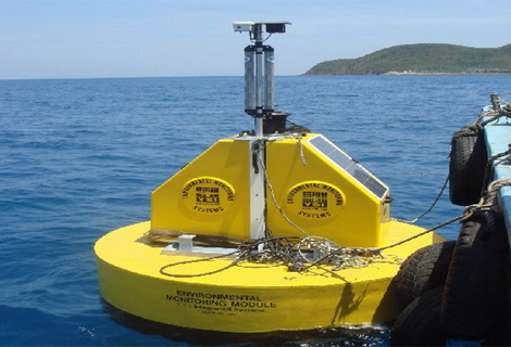 Investing a project to build a marine environmental monitoring and warning system in Thua Thien Hue