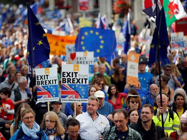 Tuần hành lớn phản đối Brexit tại thủ đô London của Anh