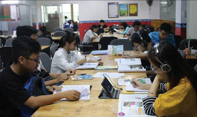 Một cửa tìm tự tin