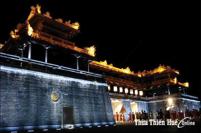 For Hue to sparkle at night