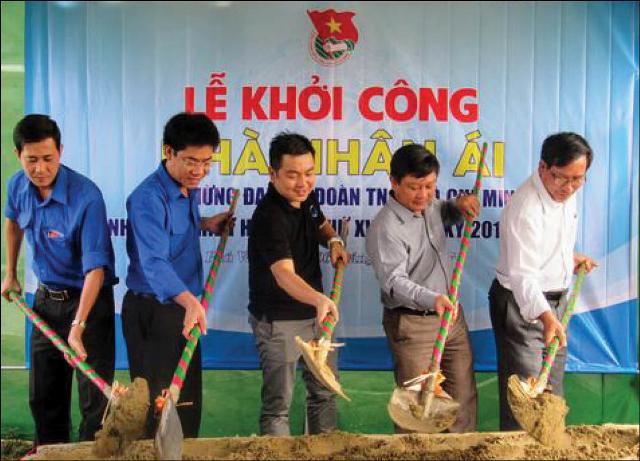 Những ngôi nhà mang hơi ấm tuổi trẻ