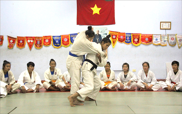 Loay hoay xã hội hóa thể thao thành tích cao