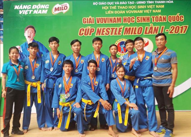 Người thích… “vác tù và hàng tổng”