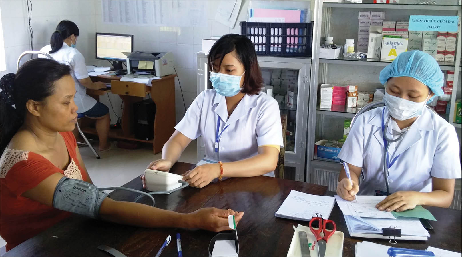 Trạm y tế “mòn mỏi’’ chờ bệnh nhân