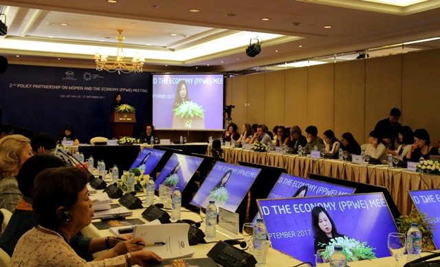 Promoting closer cooperation between APEC economies and working groups