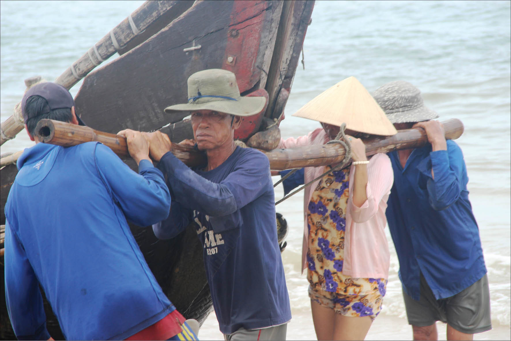 Người canh mộ “ngài ngư”