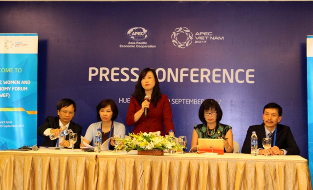 Women and the Economy Forum in APEC Vietnam 2017 closes with a great success