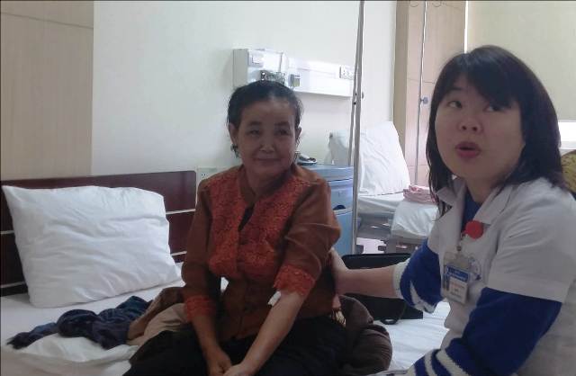 Bệnh nhân Lào chọn Huế