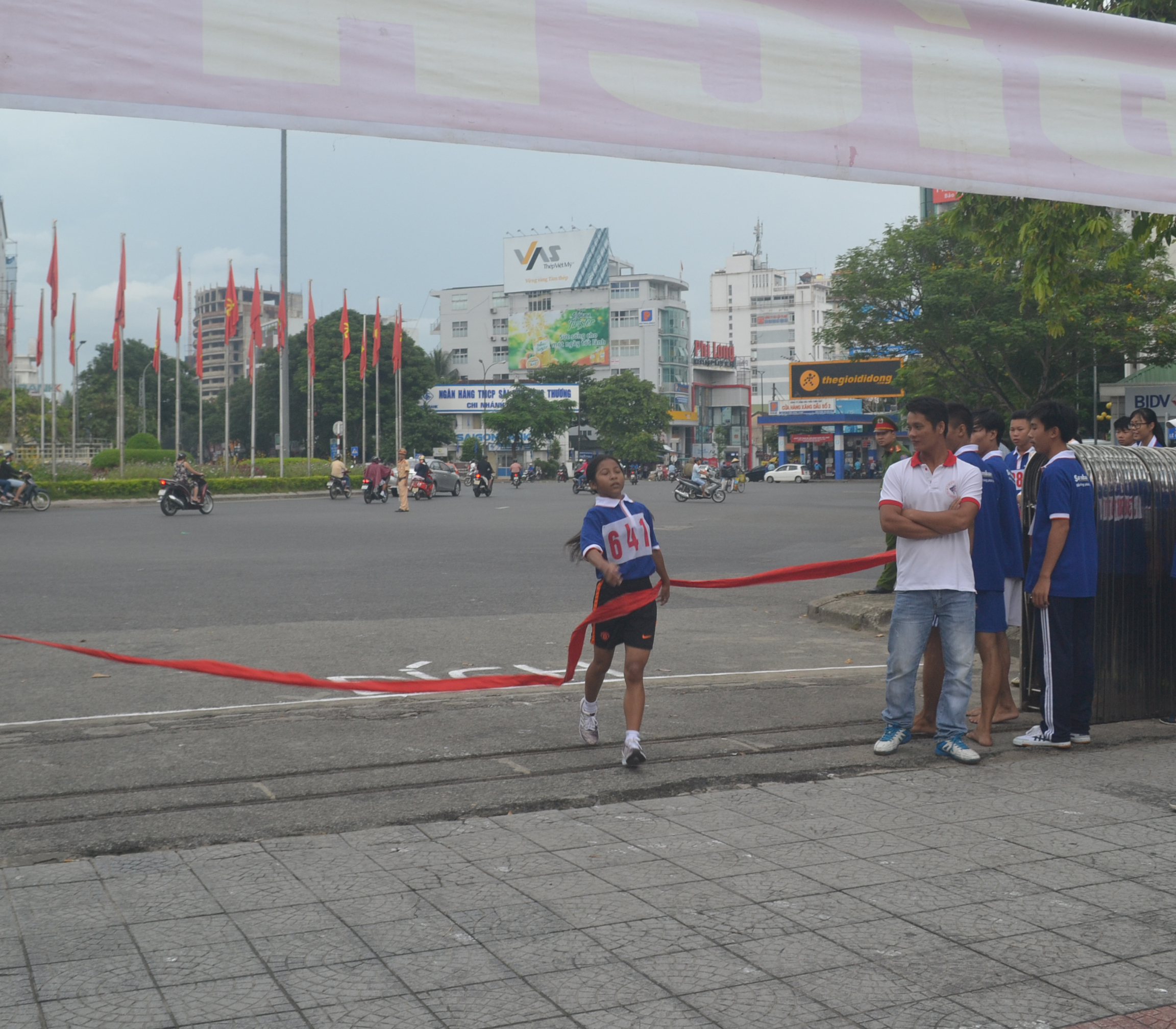 Hơn 520 vận động viên tham gia “Cùng Sacombank chạy vì sức khoẻ cộng đồng”