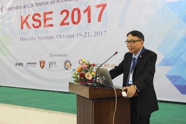 Hơn 50 bài báo khoa học trình bày tại hội nghị Kỹ nghệ tri thức và hệ thống