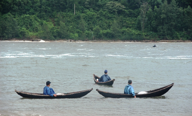 Bủa cá… đợi