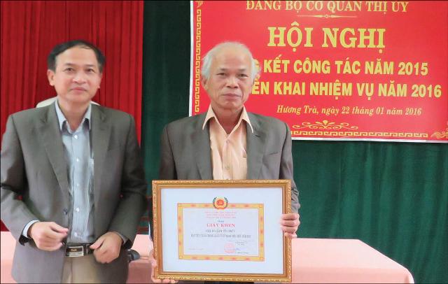 Tâm huyết với công tác xây dựng Đảng