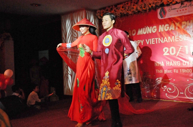 Master chef David Thai joins the gala dinner on Vietnamese Women s Day