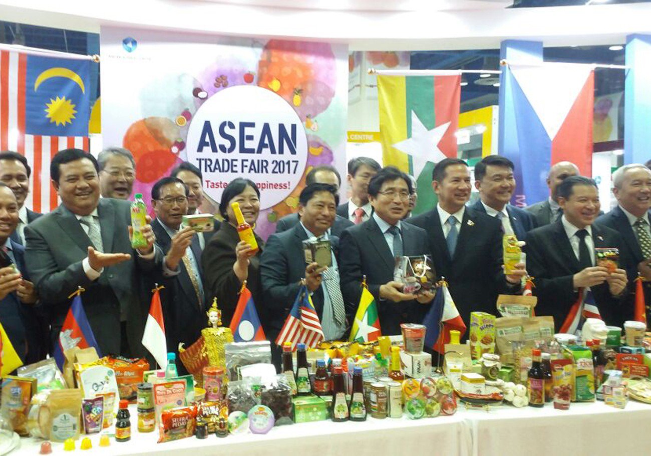 Giới thiệu sản phẩm thực phẩm và đồ uống của 10 thành viên ASEAN