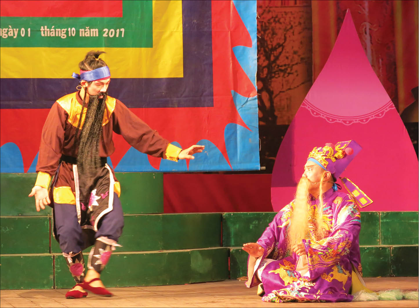 Effort to keep Hue tuồng