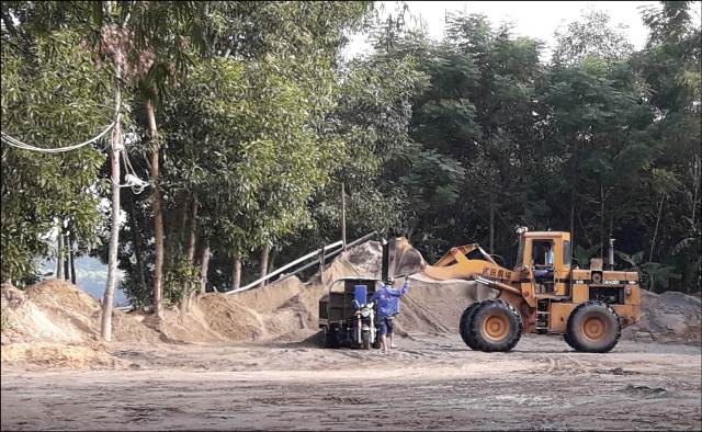 Hương Thủy Vẫn tồn tại các điểm tập kết cát sạn ngoài quy hoạch