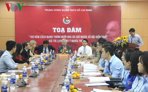 Tự hào về giá trị, ý nghĩa thời đại của Cách mạng Tháng Mười Nga