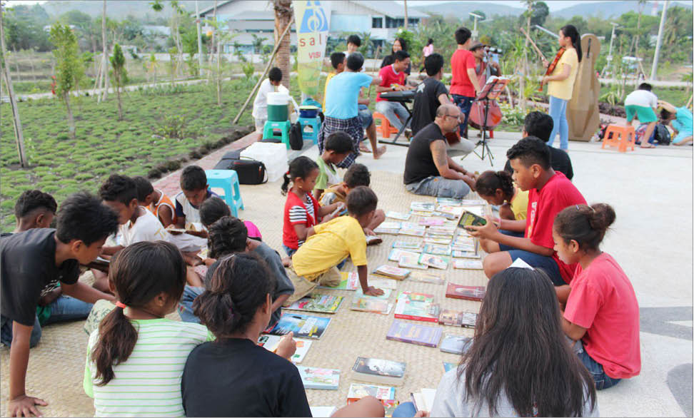 Đem sách đến không gian công cộng ở Indonesia