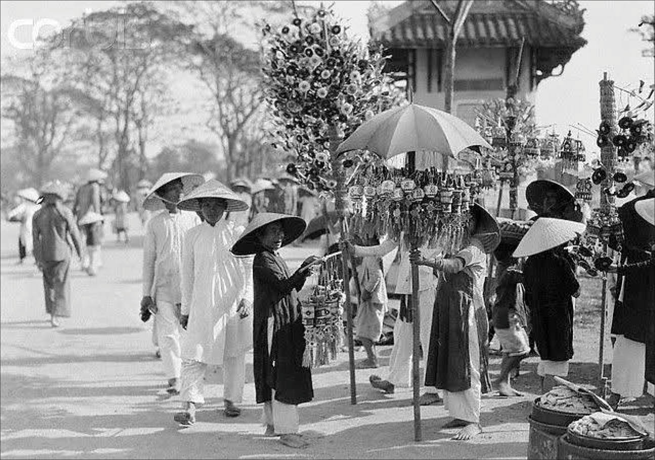 Costume in the old days