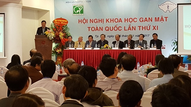 Trao đổi chia sẻ kinh nghiệm về chẩn đoán, điều trị bệnh gan mật