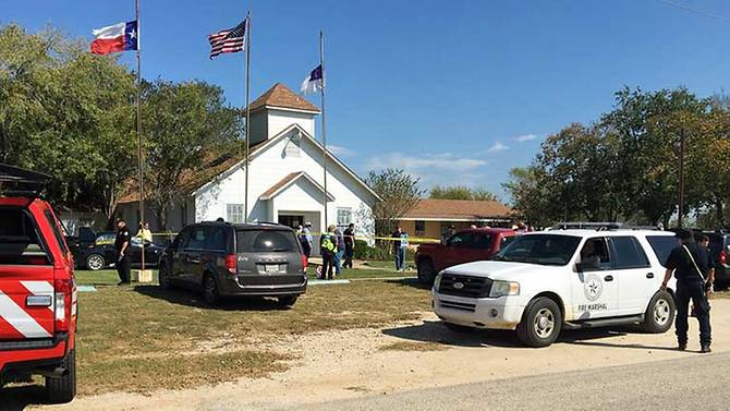 Xả súng tại nhà thờ ở Texas ít nhất 26 người thiệt mạng